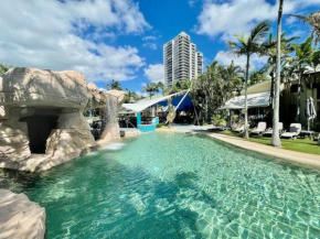 Diamond Beach Poolside 44 Premium